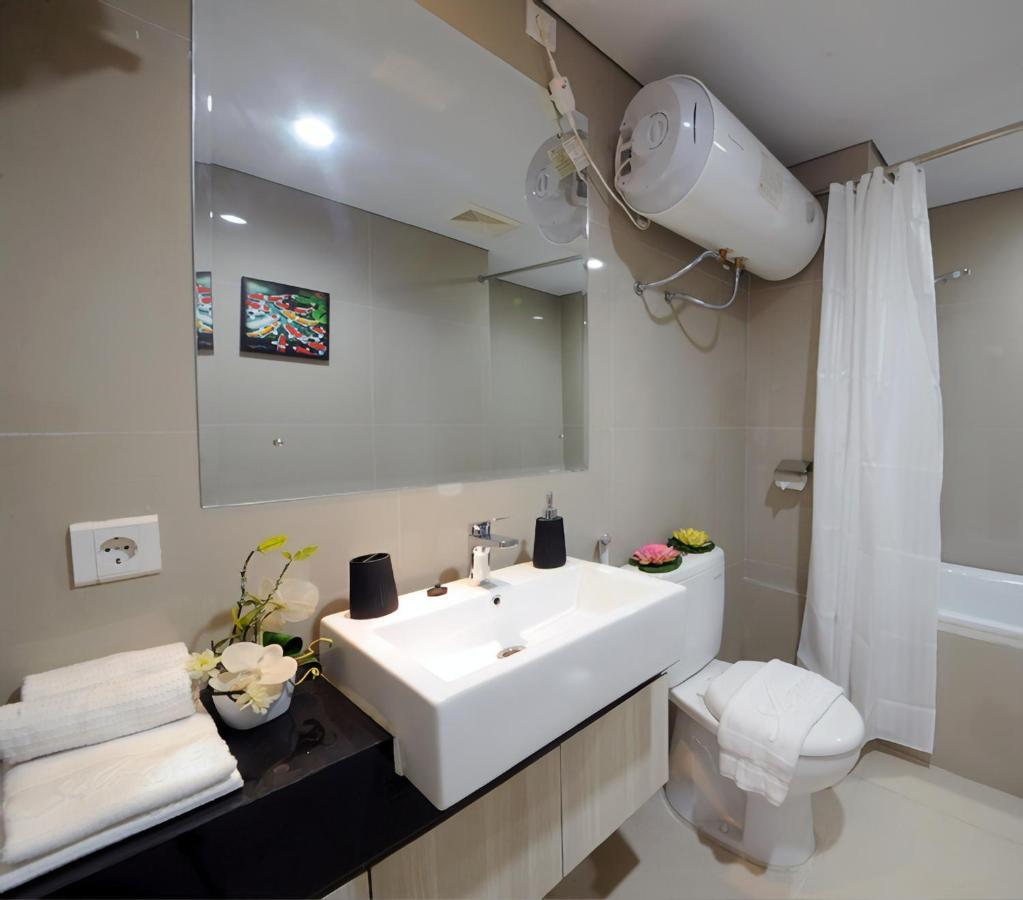 Azalea Suites Cikarang By Jayakarta Group Bekasi Buitenkant foto